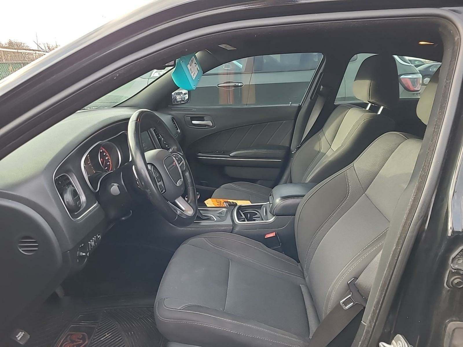 2017 Dodge Charger SXT RWD