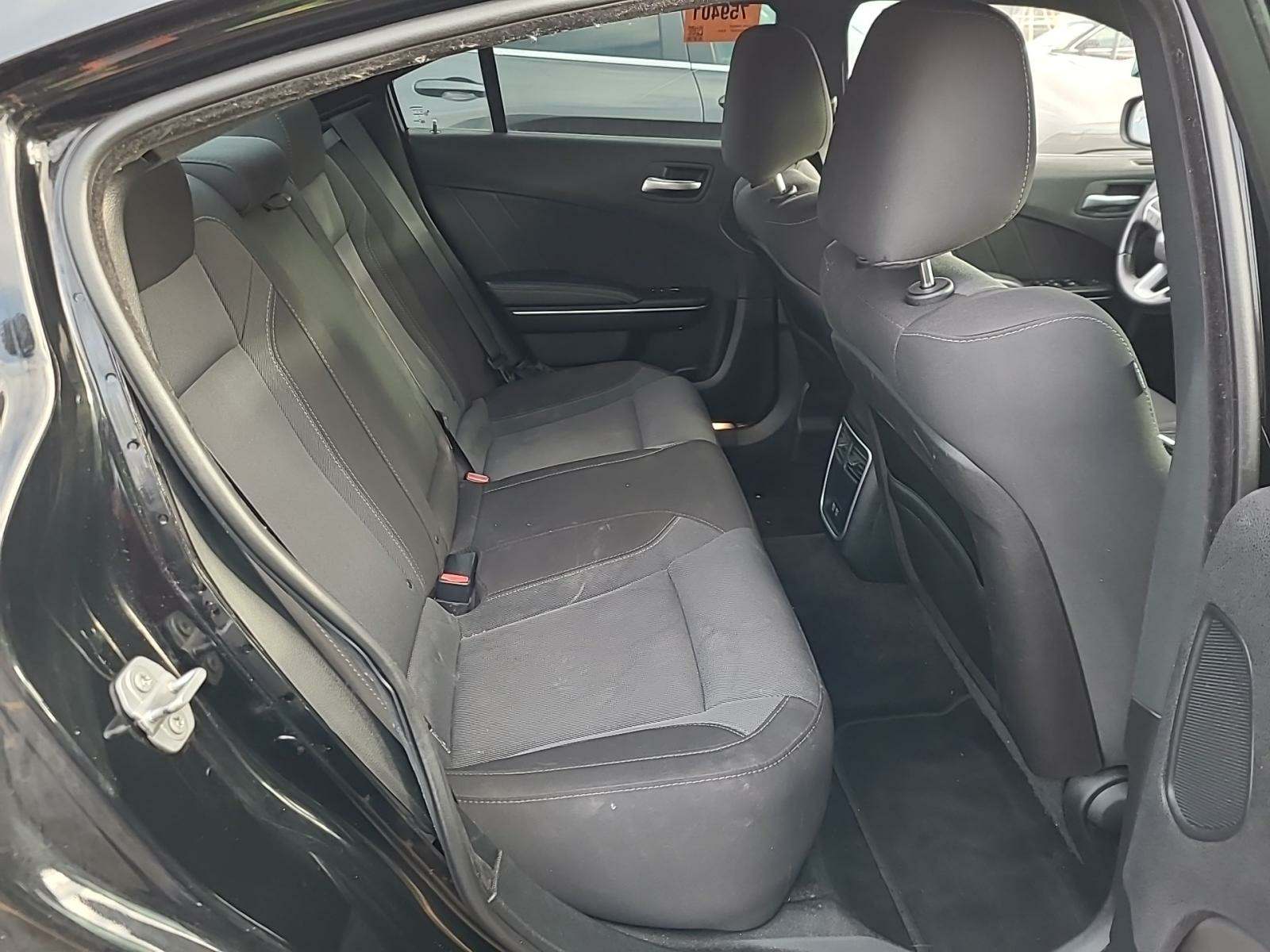 2017 Dodge Charger SXT RWD