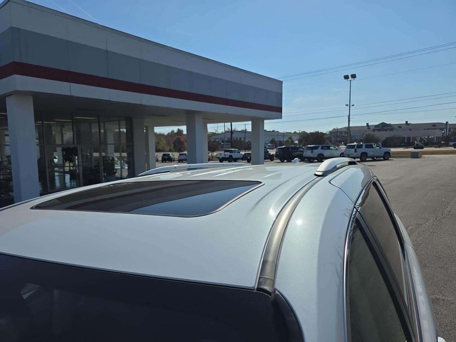 2024 Toyota Sienna Platinum FWD