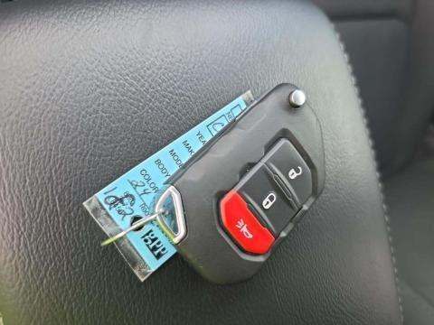 JEEP UNLIMITED SAHARA - 4