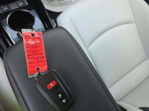 2022 Toyota Prius Limited FWD