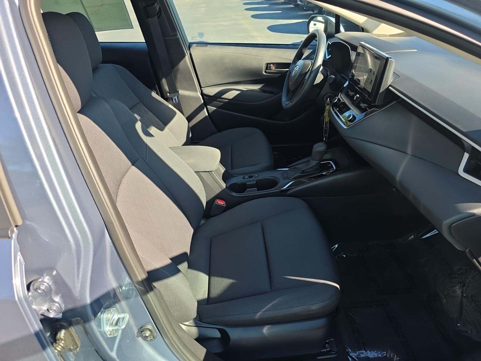 2025 Toyota Corolla LE FWD