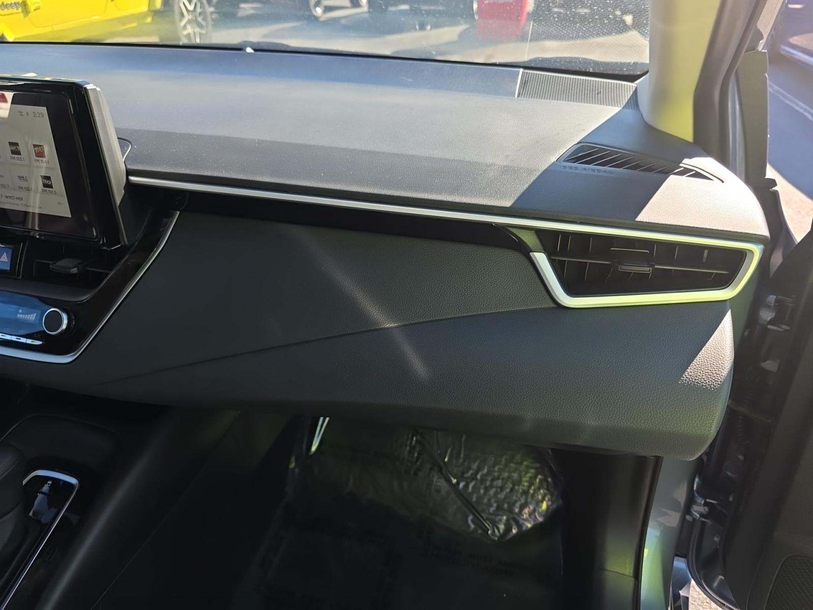 2025 Toyota Corolla LE FWD