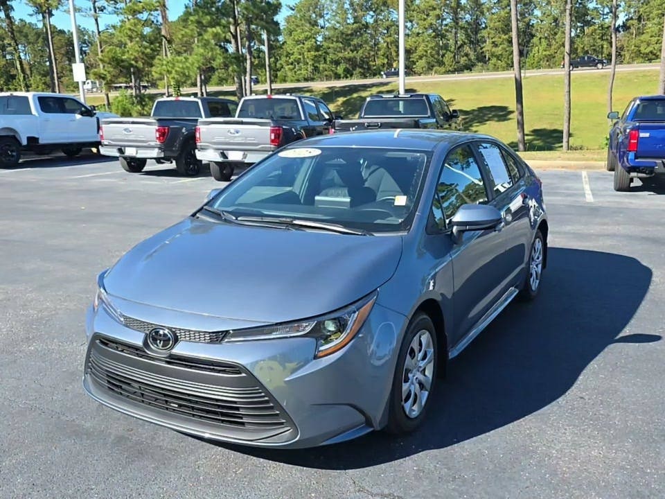 2025 Toyota Corolla LE FWD