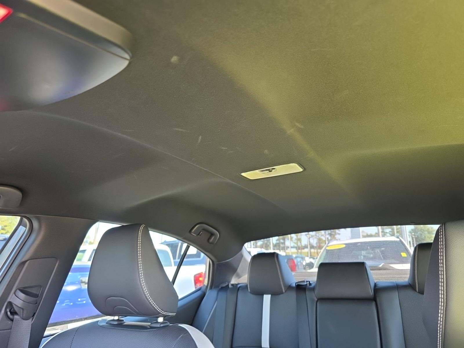 2025 Toyota Camry SE FWD