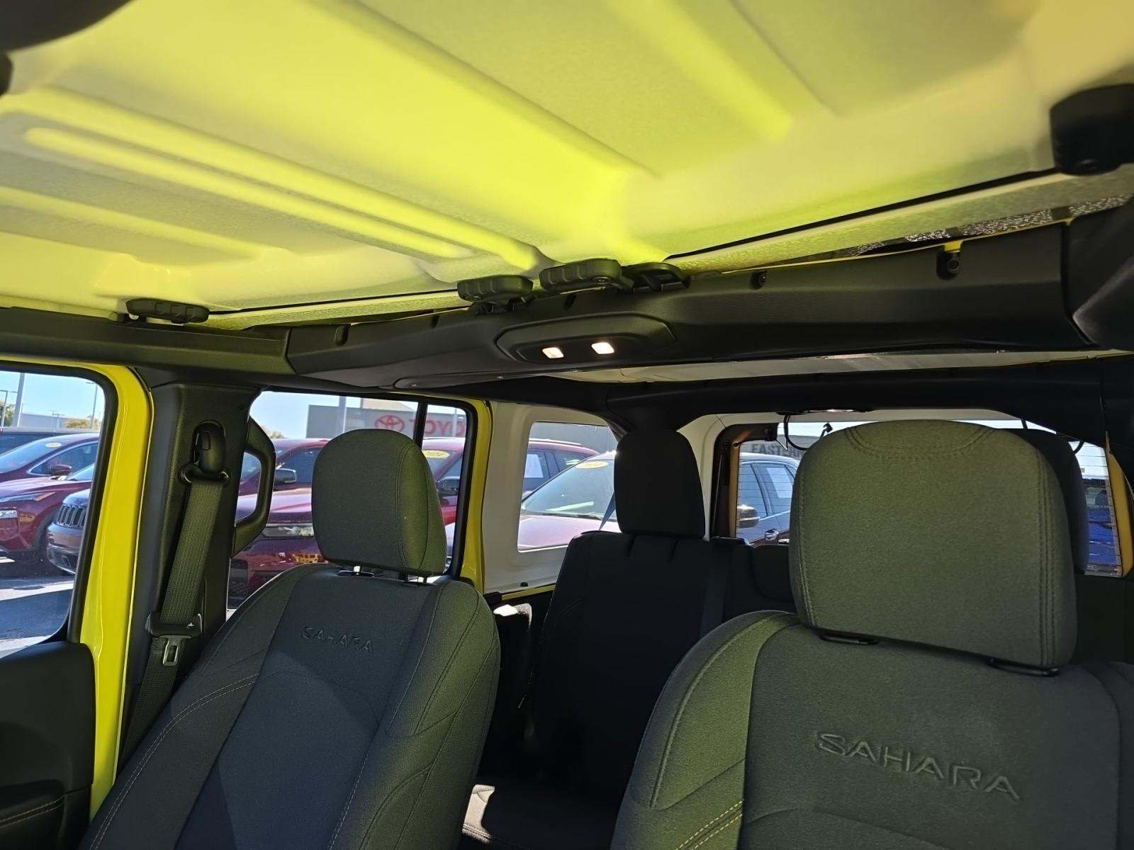 2024 Jeep Wrangler Sahara AWD