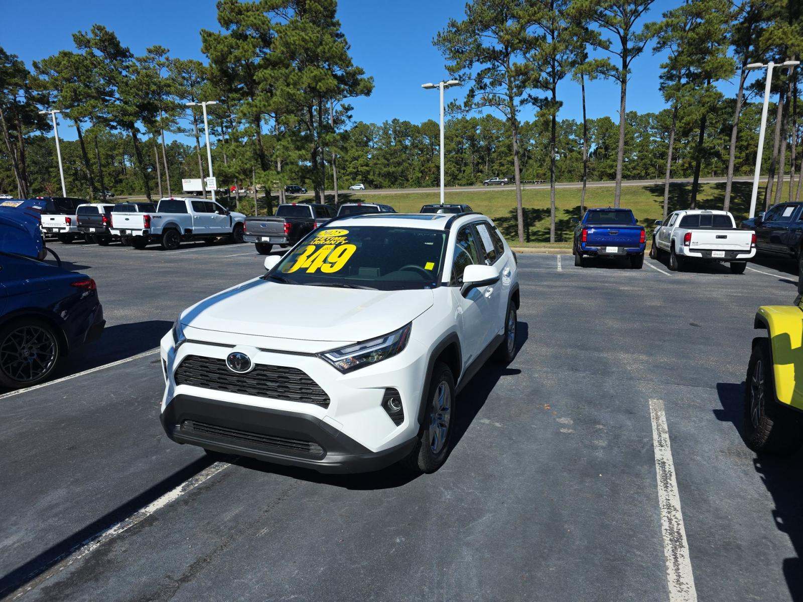 2025 Toyota RAV4 Hybrid XLE AWD