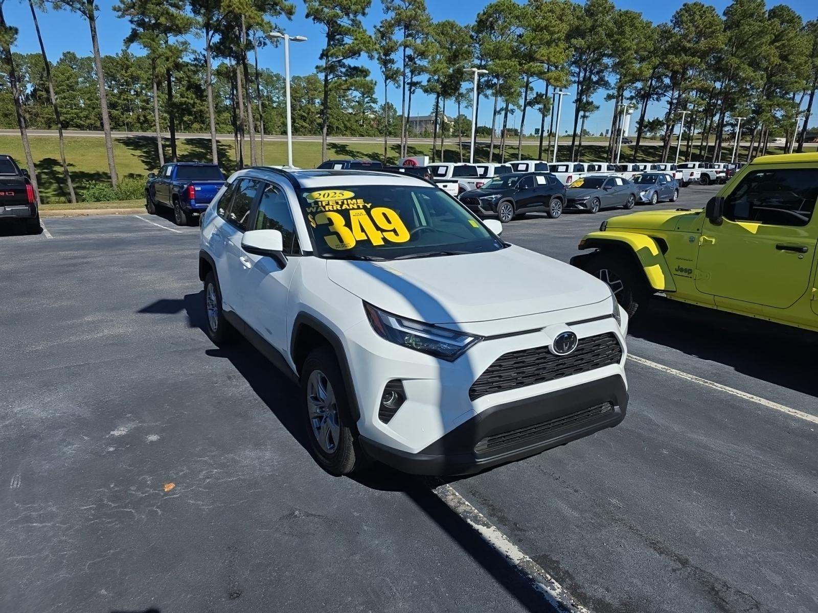 2025 Toyota RAV4 Hybrid XLE AWD