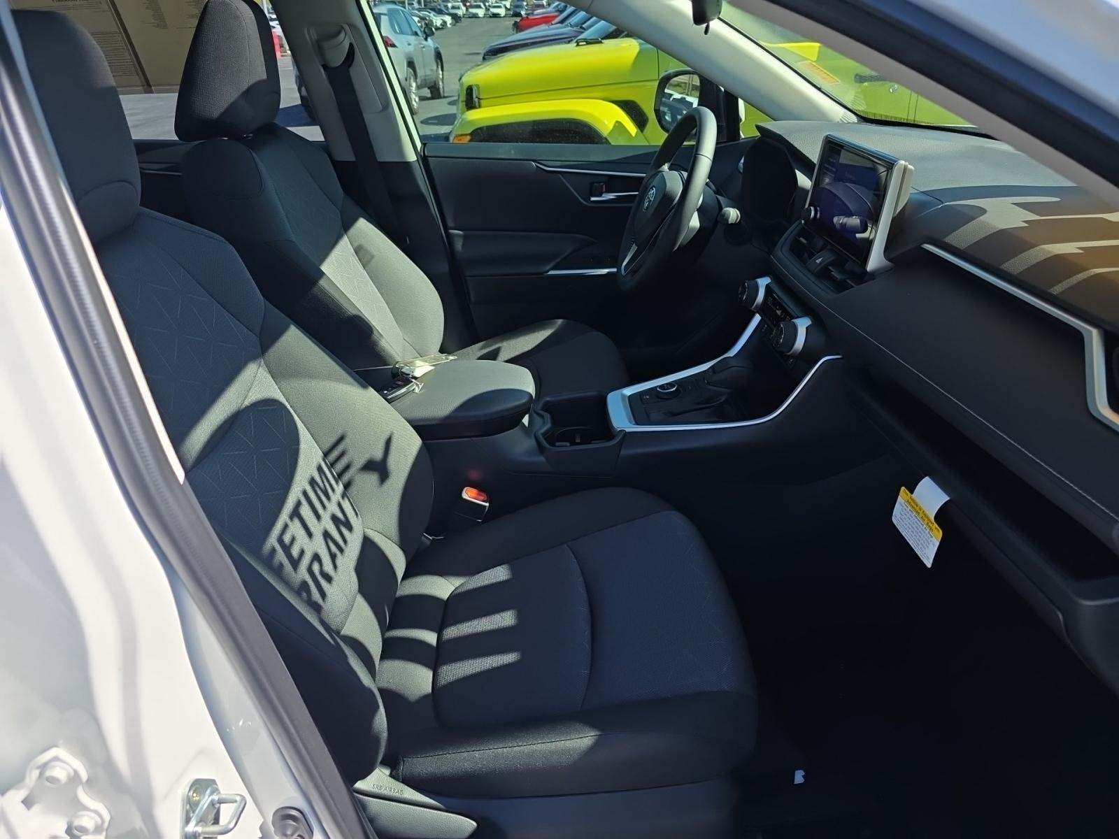 2025 Toyota RAV4 Hybrid XLE AWD