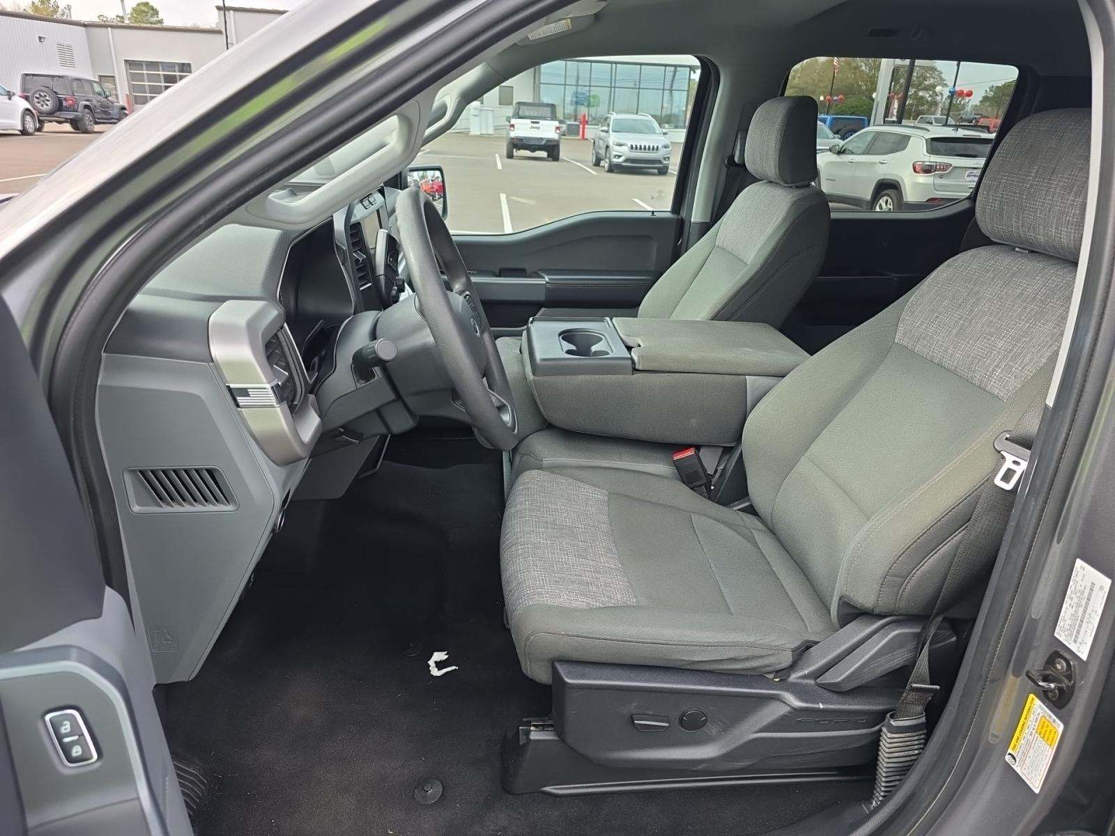 2023 Ford F-150 XLT RWD