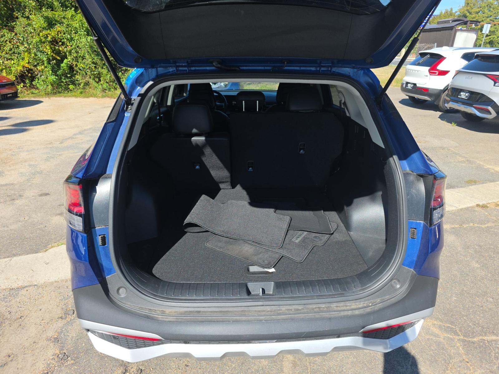 2024 Kia Sportage EX FWD