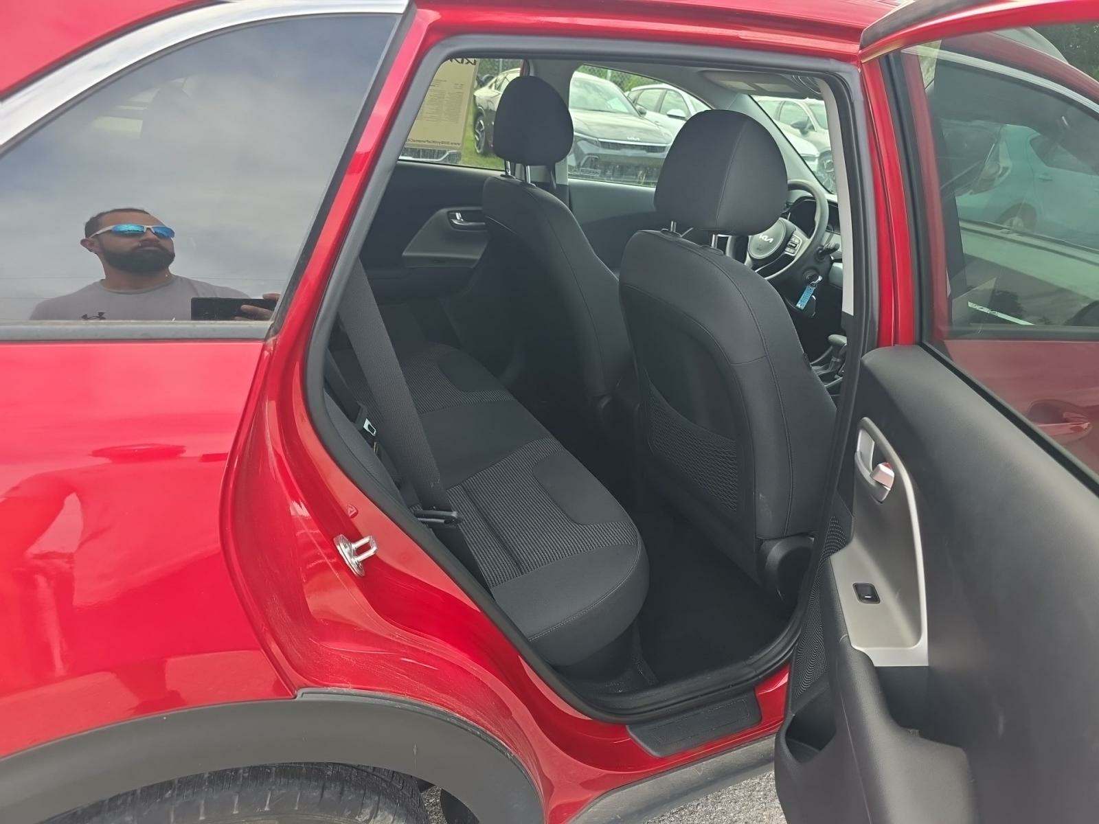 2022 Kia Niro LX FWD