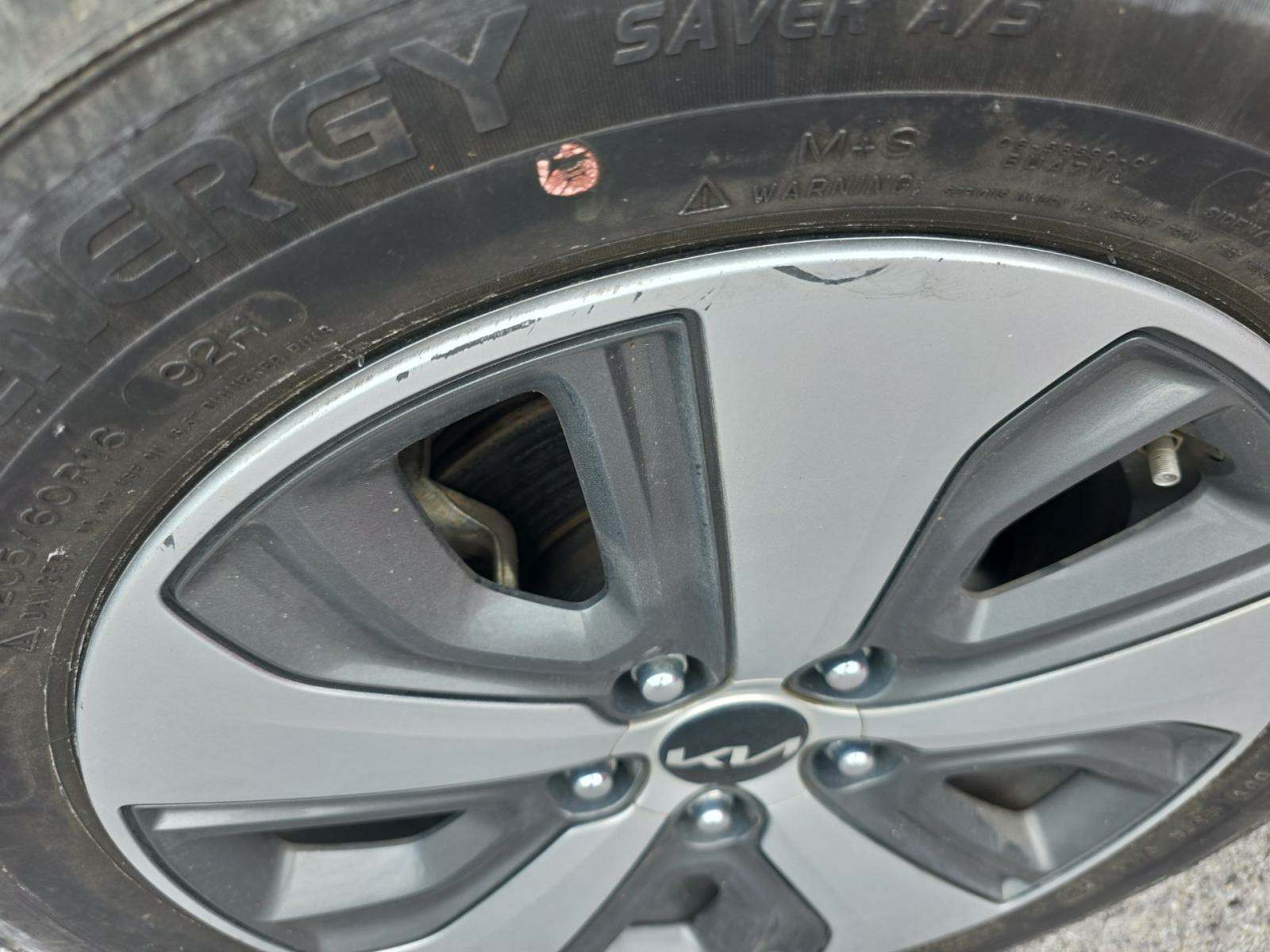 2022 Kia Niro LX FWD