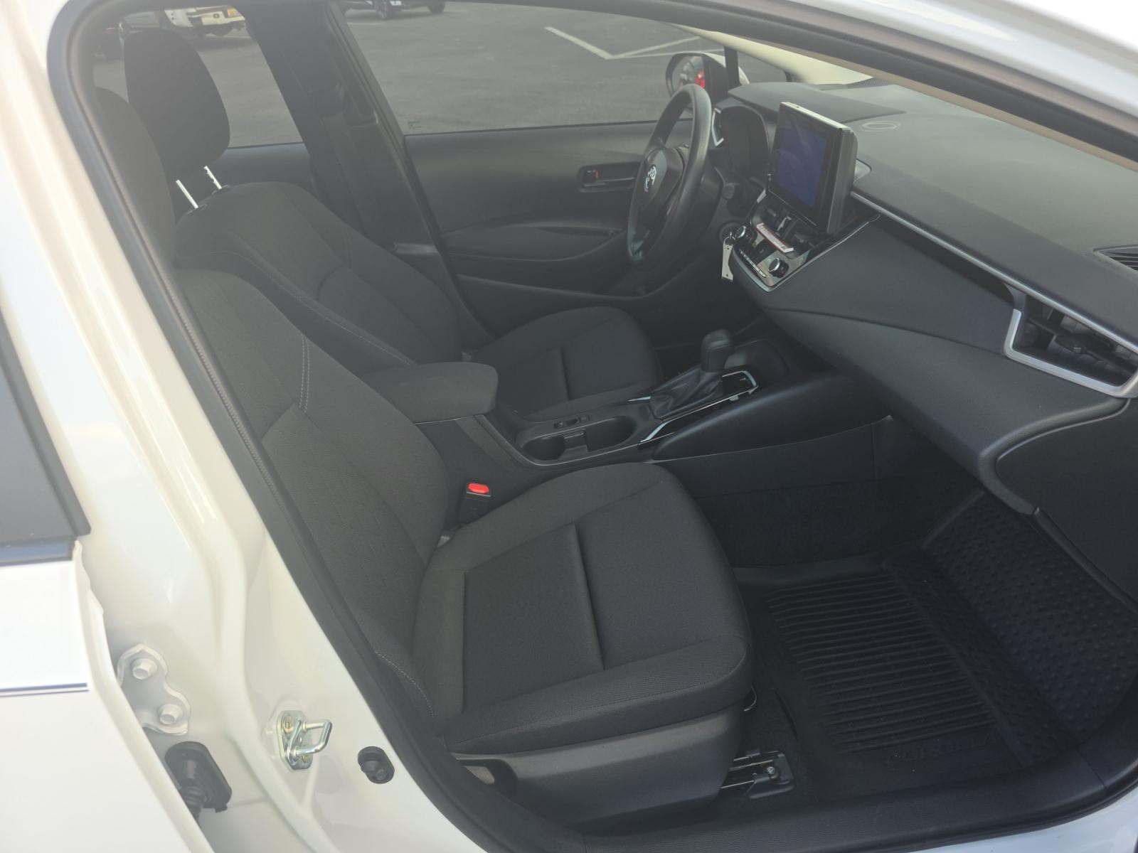 2025 Toyota Corolla LE FWD