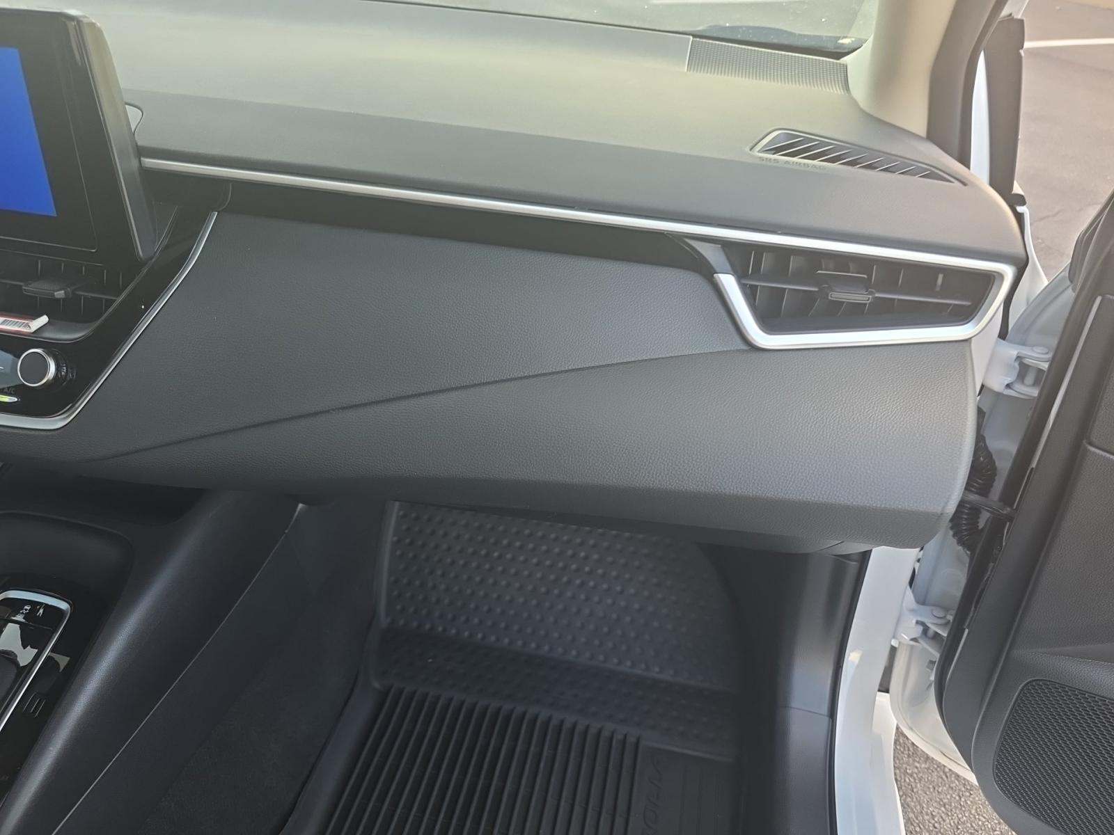 2025 Toyota Corolla LE FWD