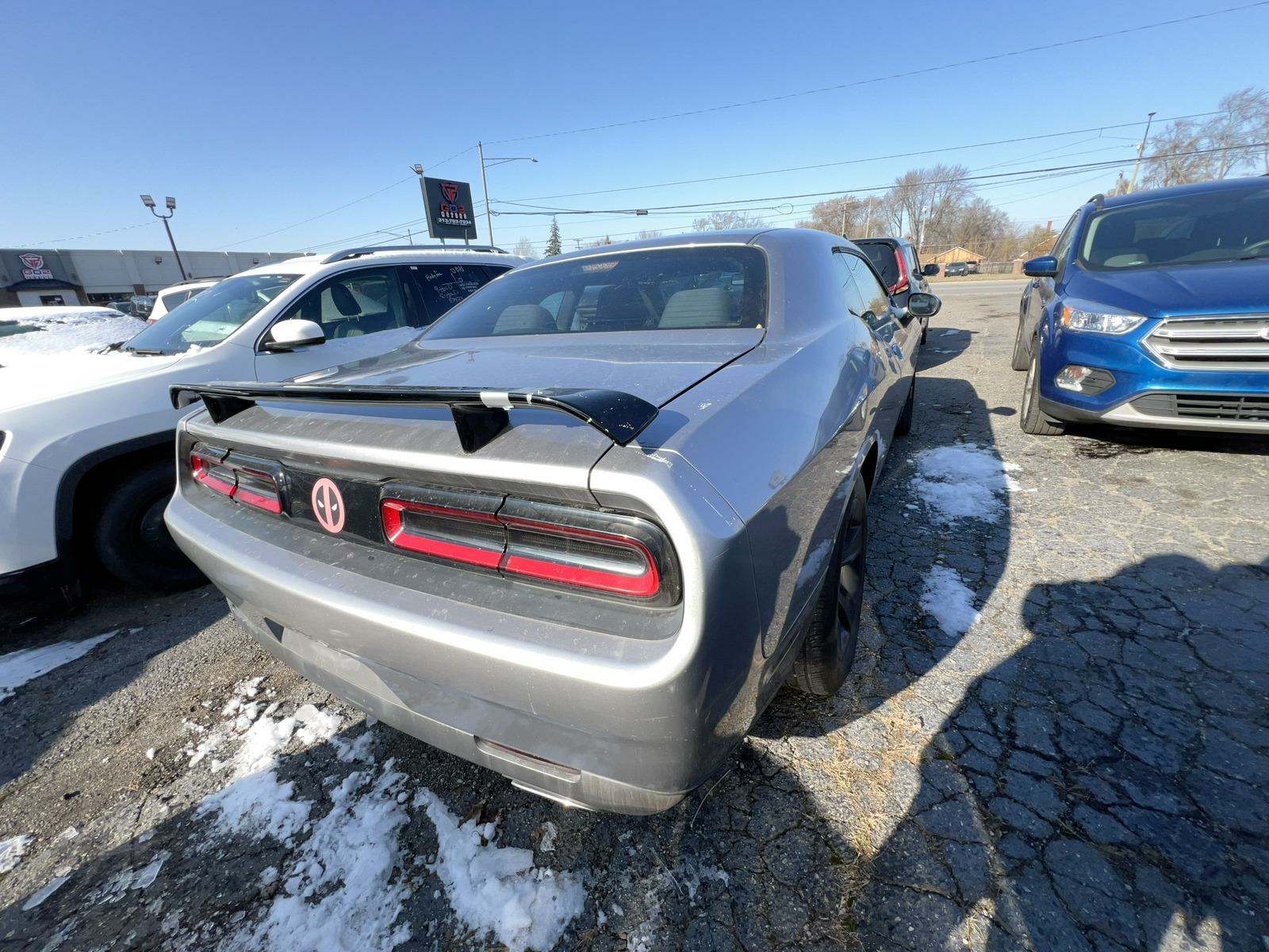 2016 Dodge Challenger SXT RWD
