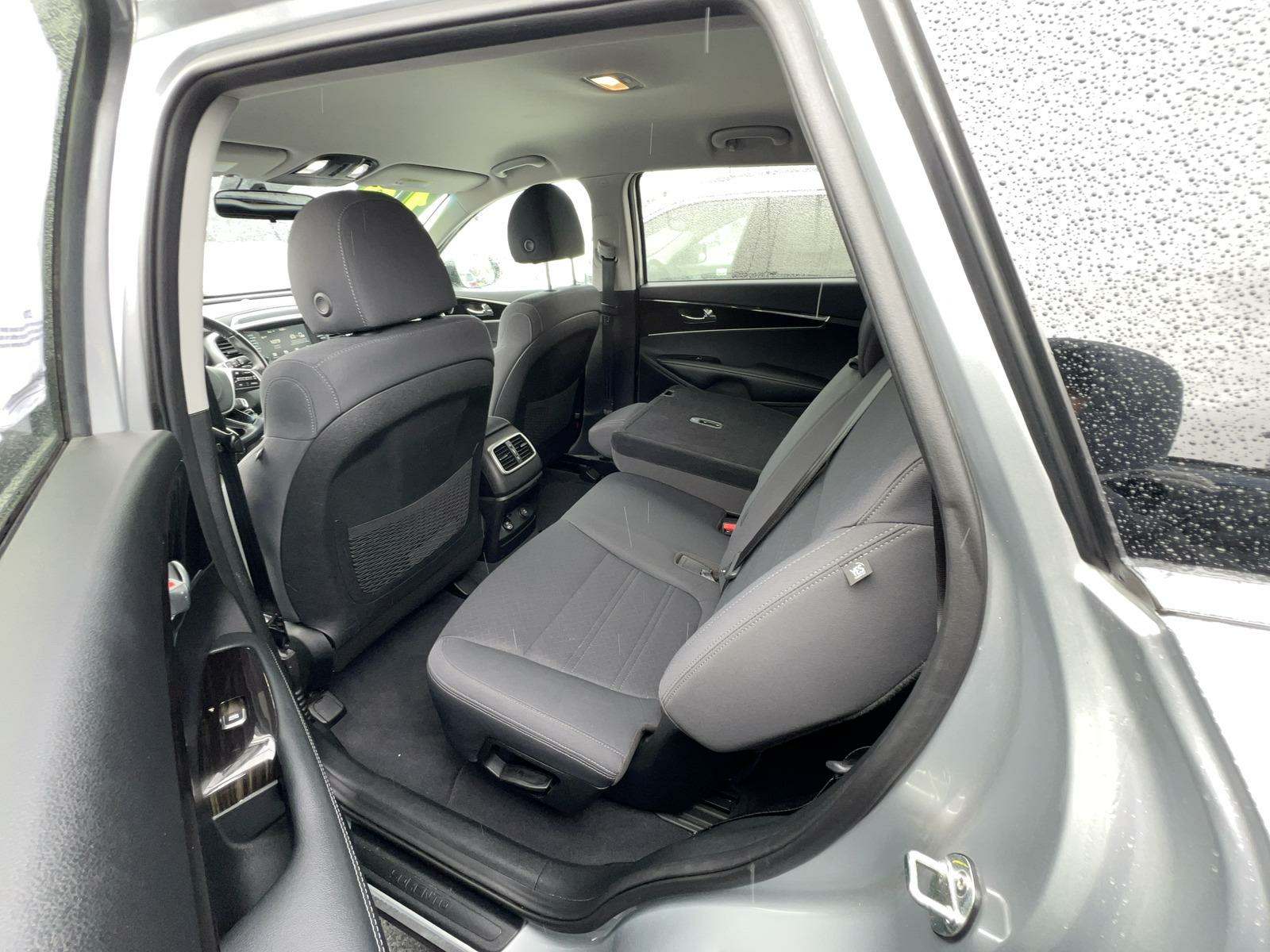 2019 Kia Sorento S V6 AWD