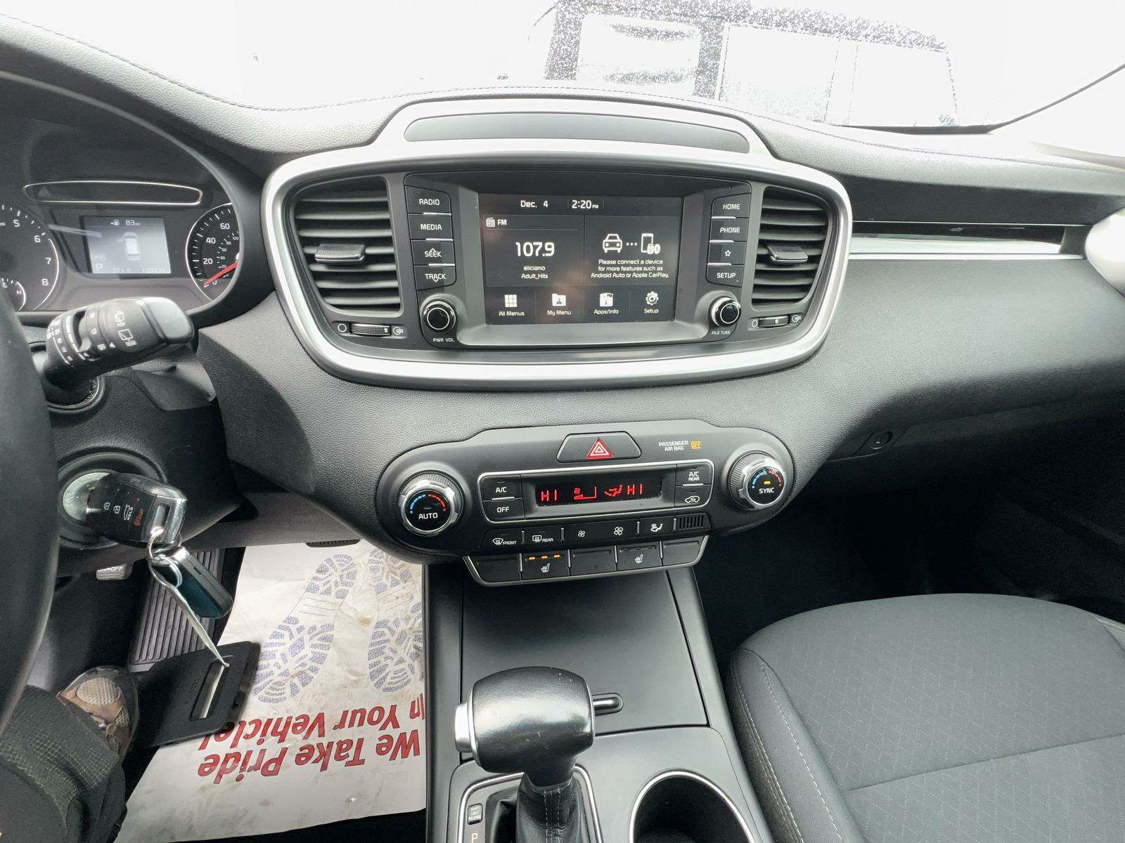 2019 Kia Sorento S V6 AWD