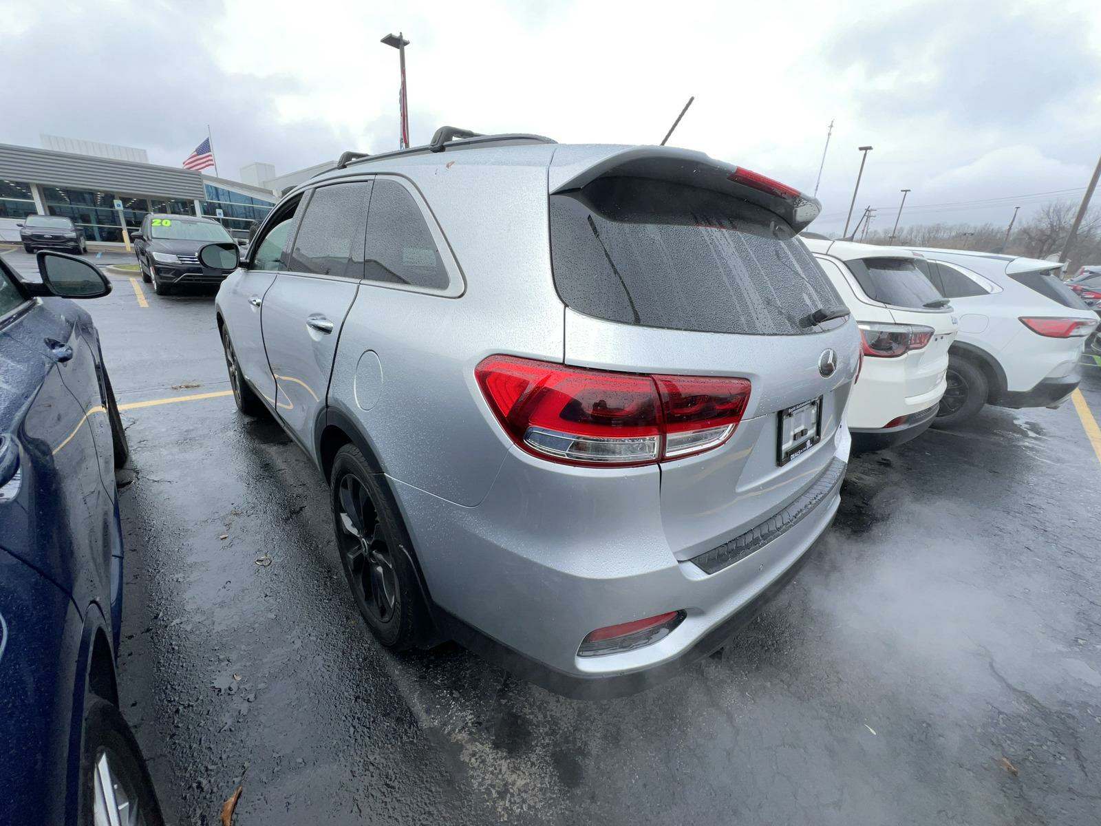 2019 Kia Sorento S V6 AWD