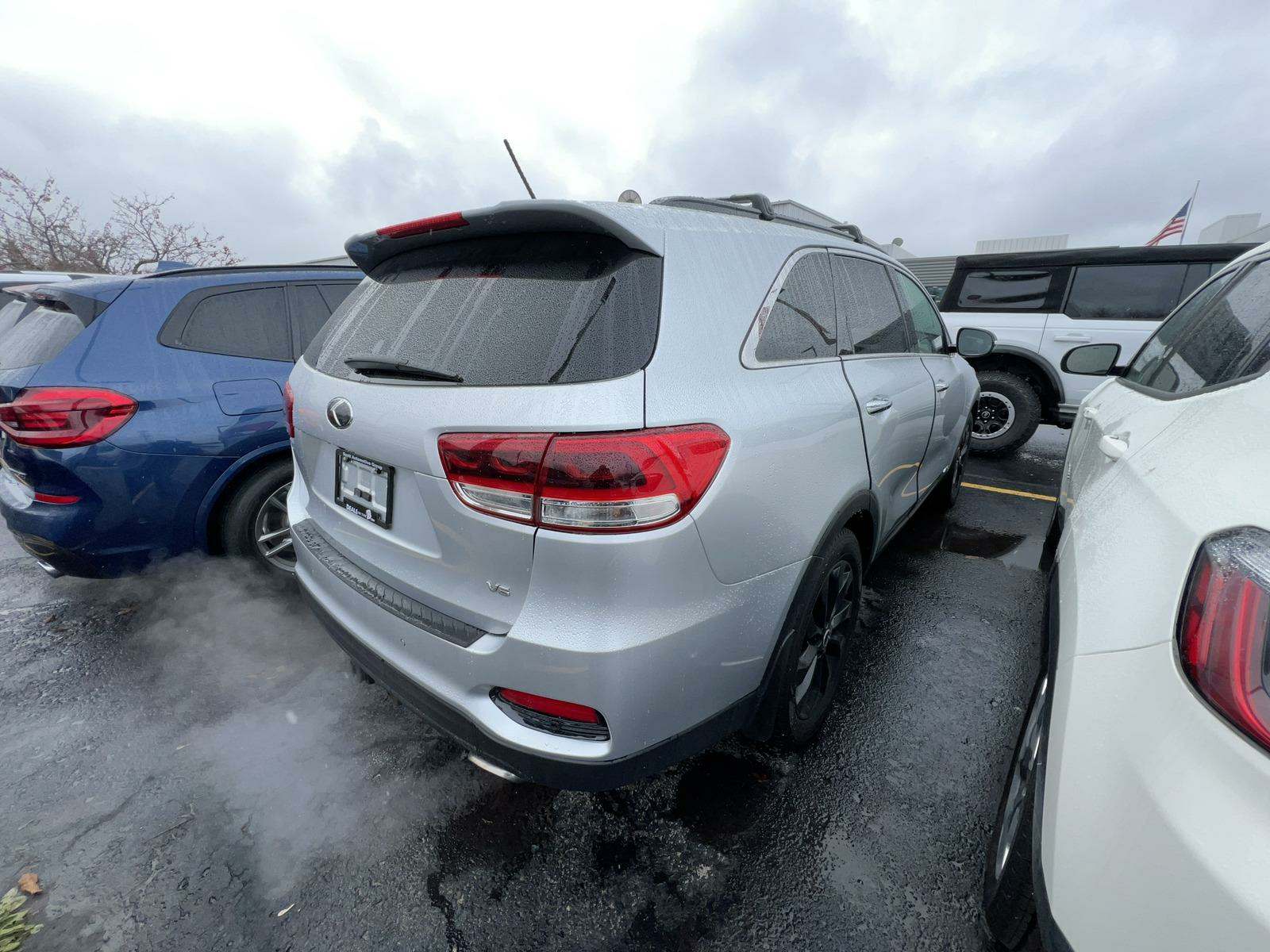 2019 Kia Sorento S V6 AWD