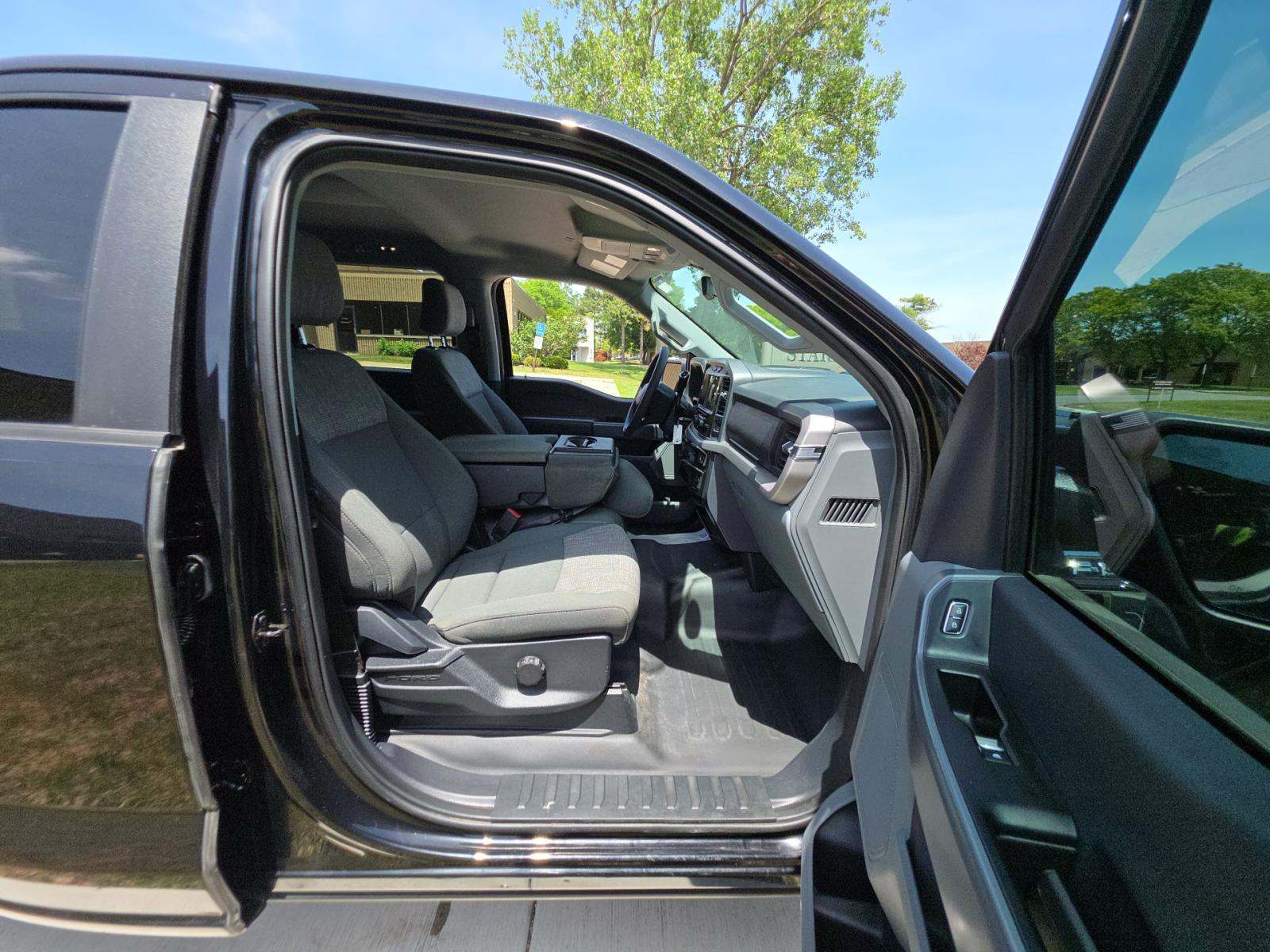 2023 Ford F-150 XLT AWD