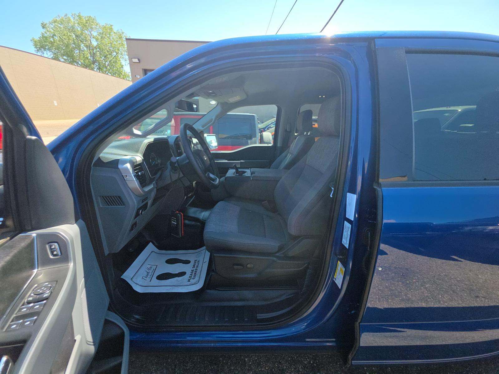 2023 Ford F-150 XLT AWD
