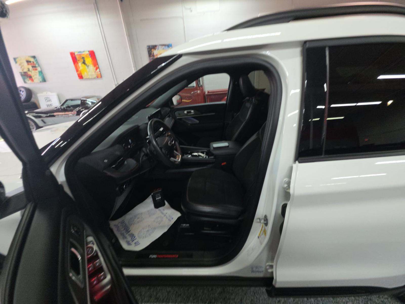 FORD EXPLORER - 6