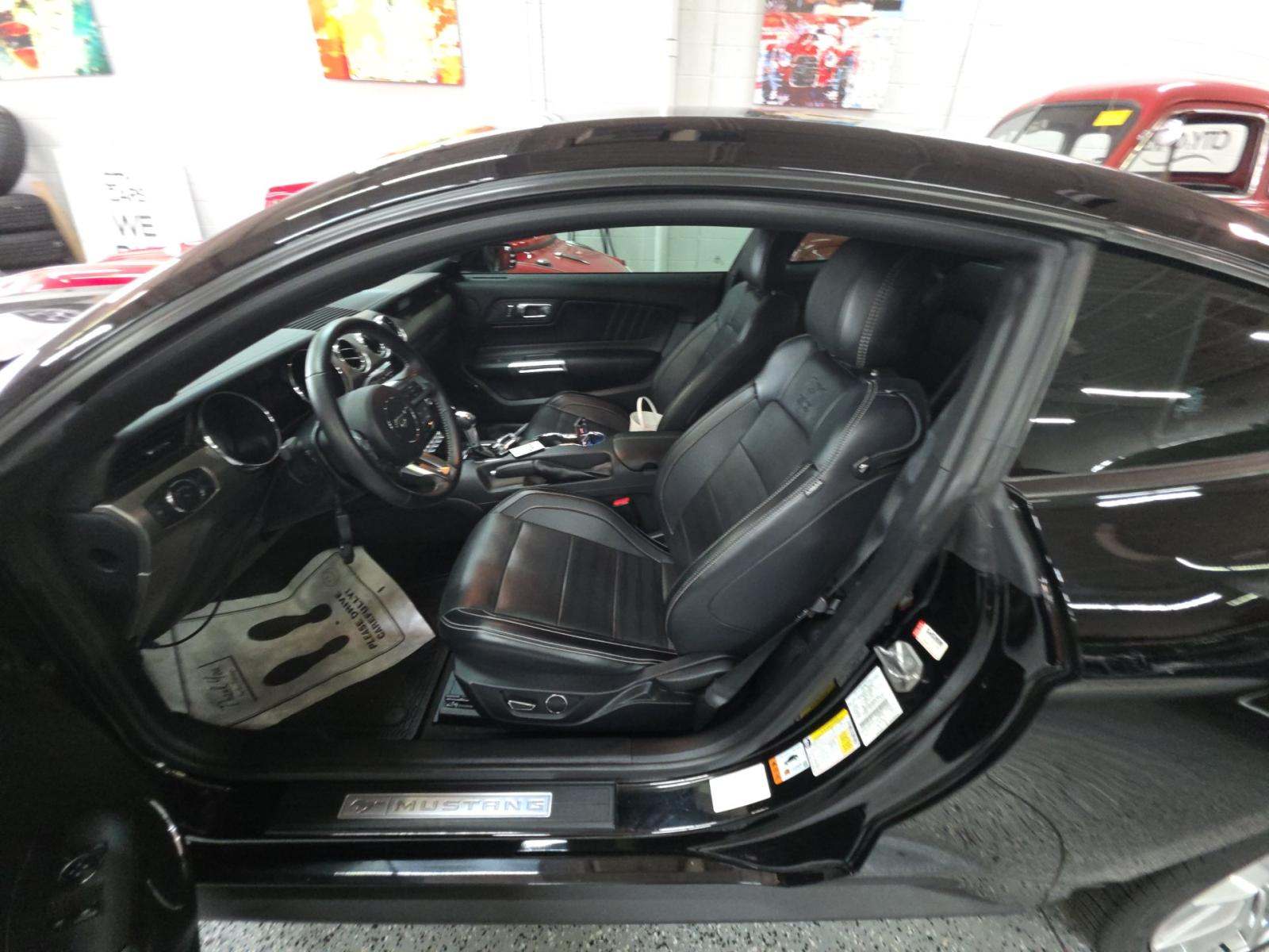 2015 Ford Mustang GT Premium RWD