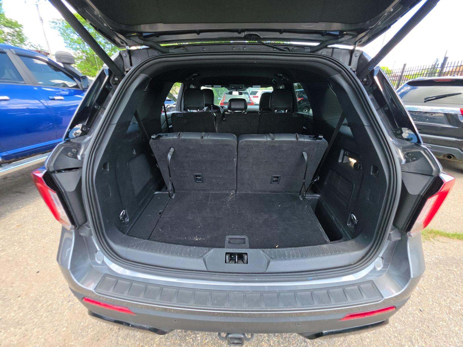 2025 Ford Explorer ST-Line AWD