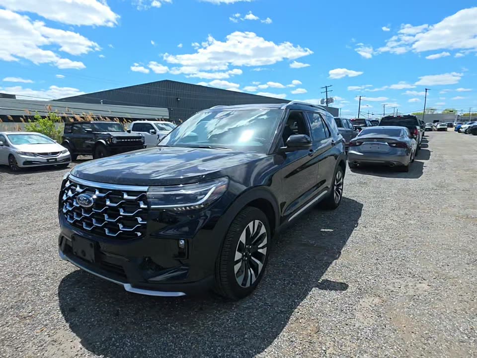 2026 Ford Explorer Platinum AWD