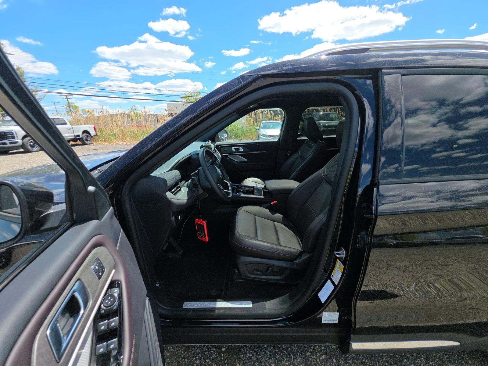 FORD EXPLORER - 2