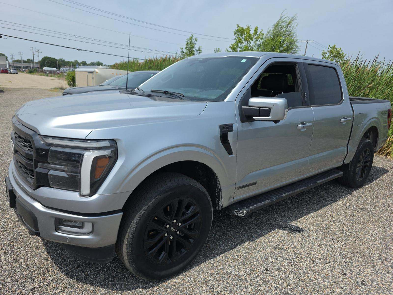 2024 Ford F-150 Hybrid Lariat AWD
