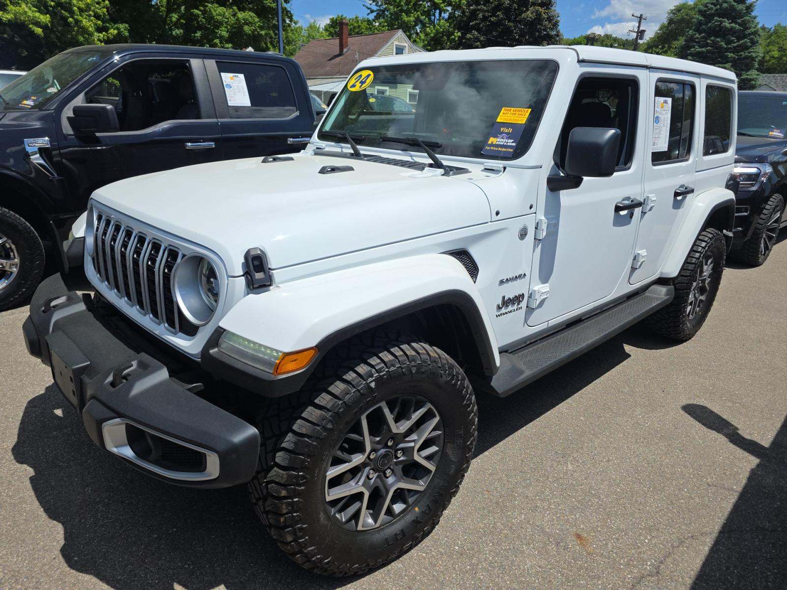 2024 Jeep Wrangler Sahara AWD
