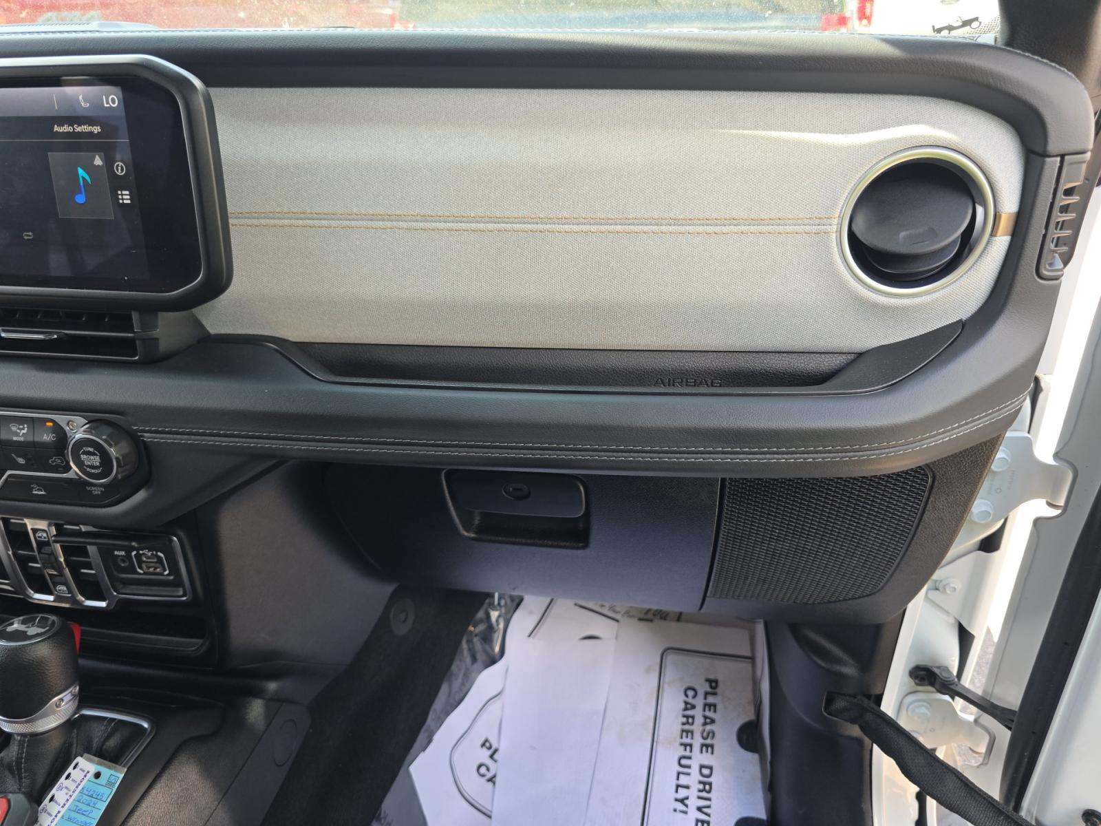 2024 Jeep Wrangler Sahara AWD