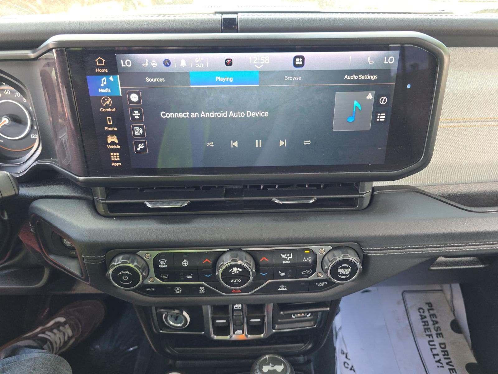 2024 Jeep Wrangler Sahara AWD