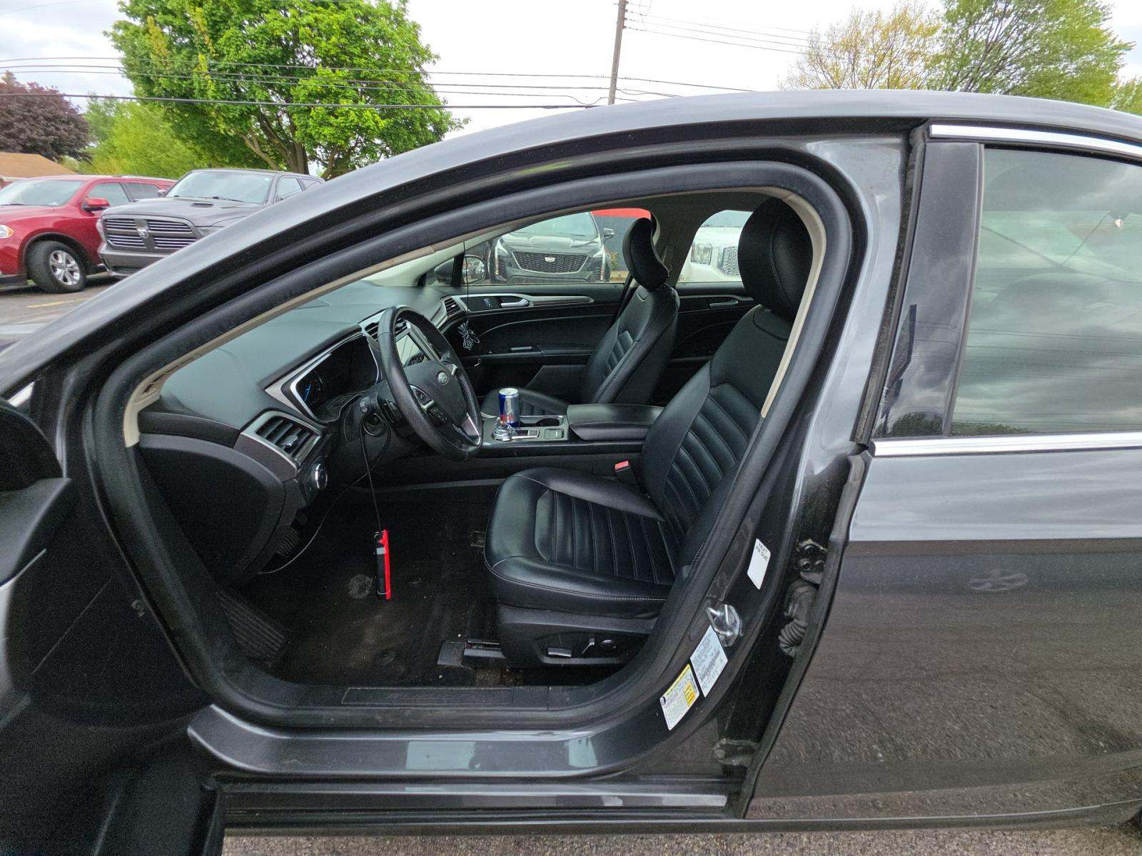 FORD FUSION - 2