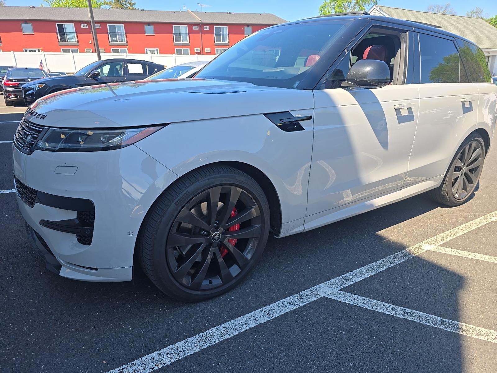 2025 Land Rover Range Rover Sport Dynamic SE AWD