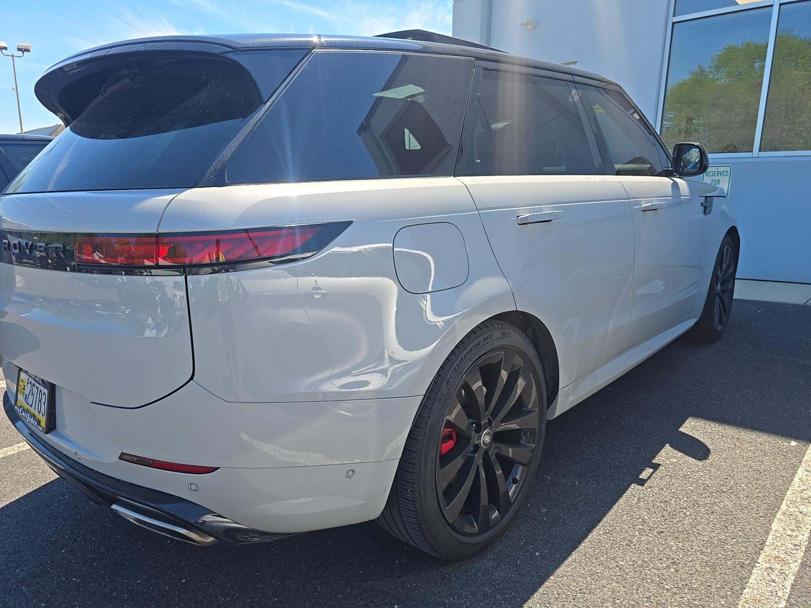 2025 Land Rover Range Rover Sport Dynamic SE AWD