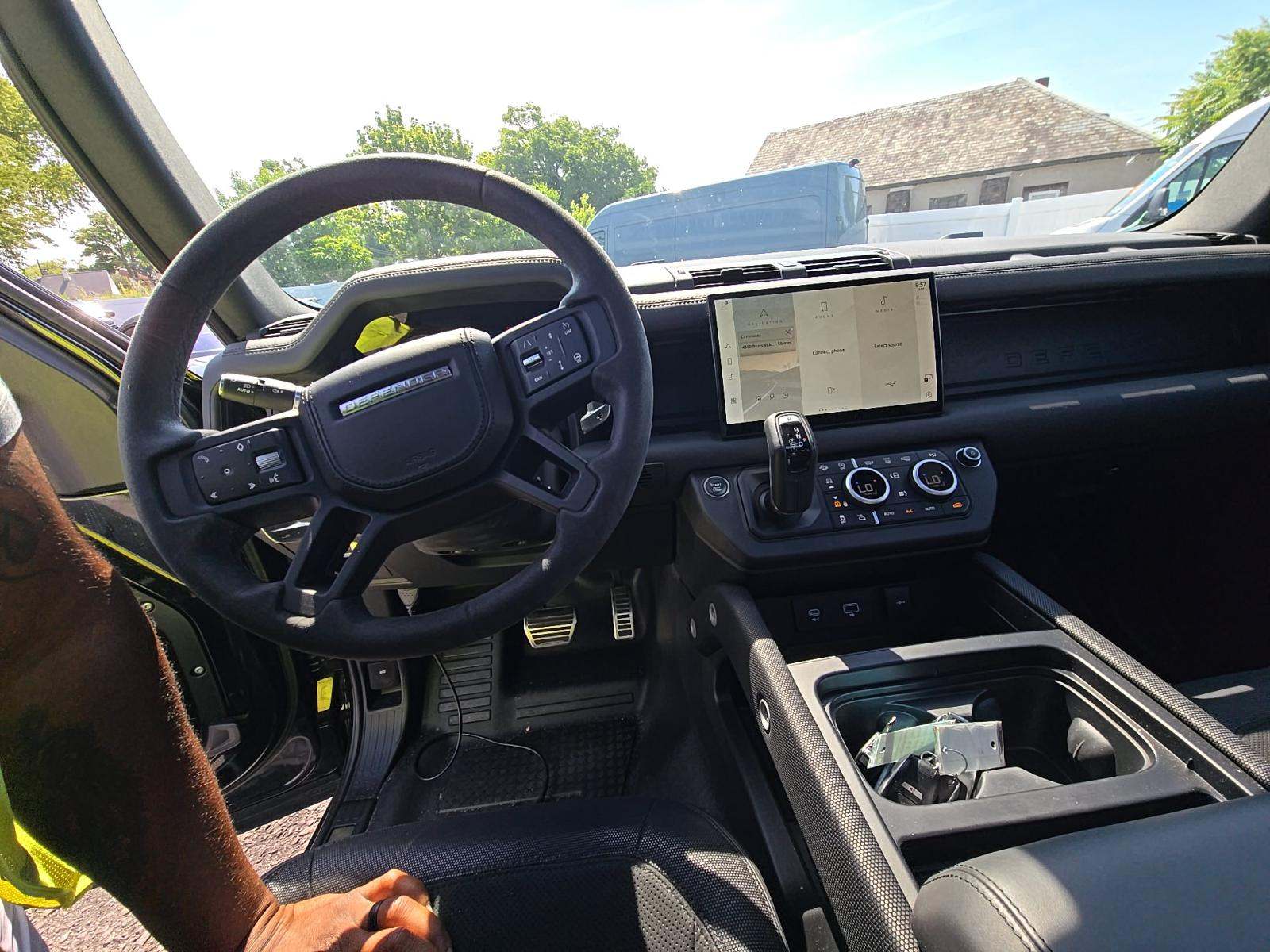 2023 Land Rover Defender 110 V8 Carpathian Edition AWD