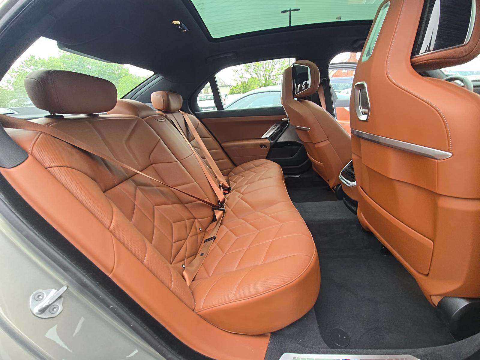 2026 BMW 7 Series 750e xDrive AWD