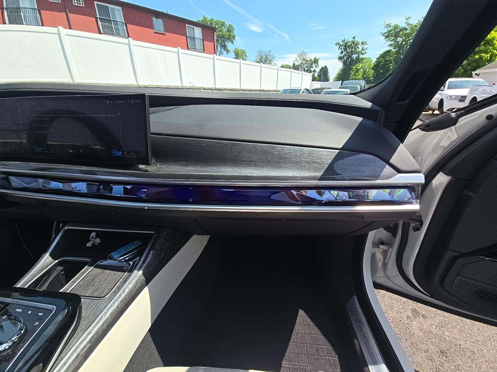 2023 BMW 7 Series 760i xDrive AWD
