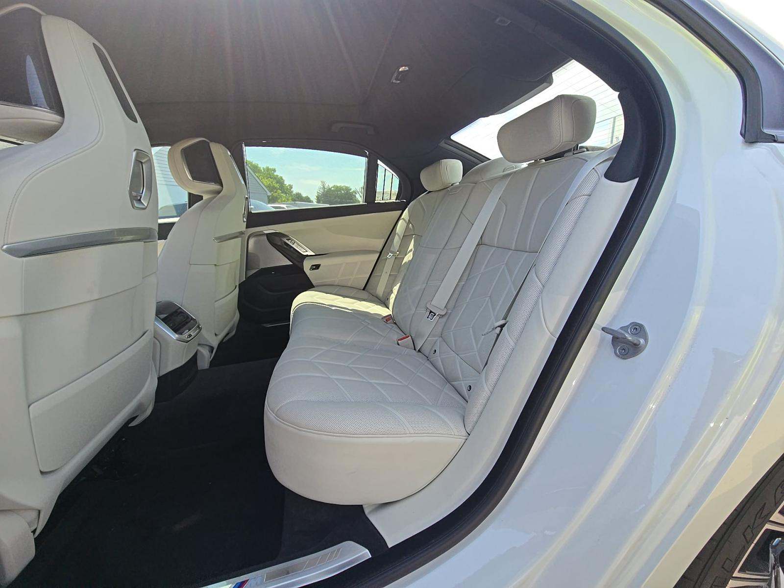 2023 BMW 7 Series 760i xDrive AWD