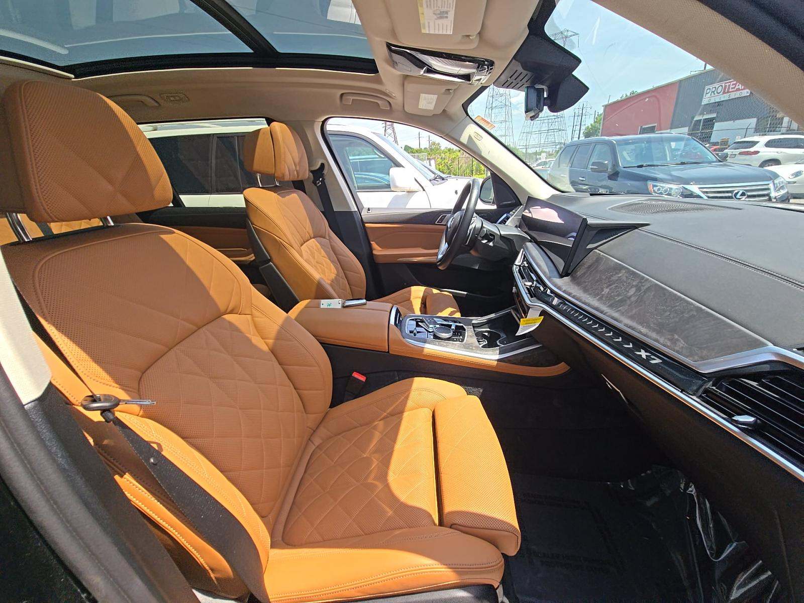 2025 BMW X7 xDrive40i AWD