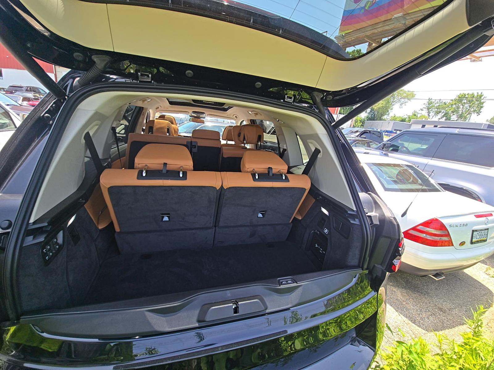 2025 BMW X7 xDrive40i AWD