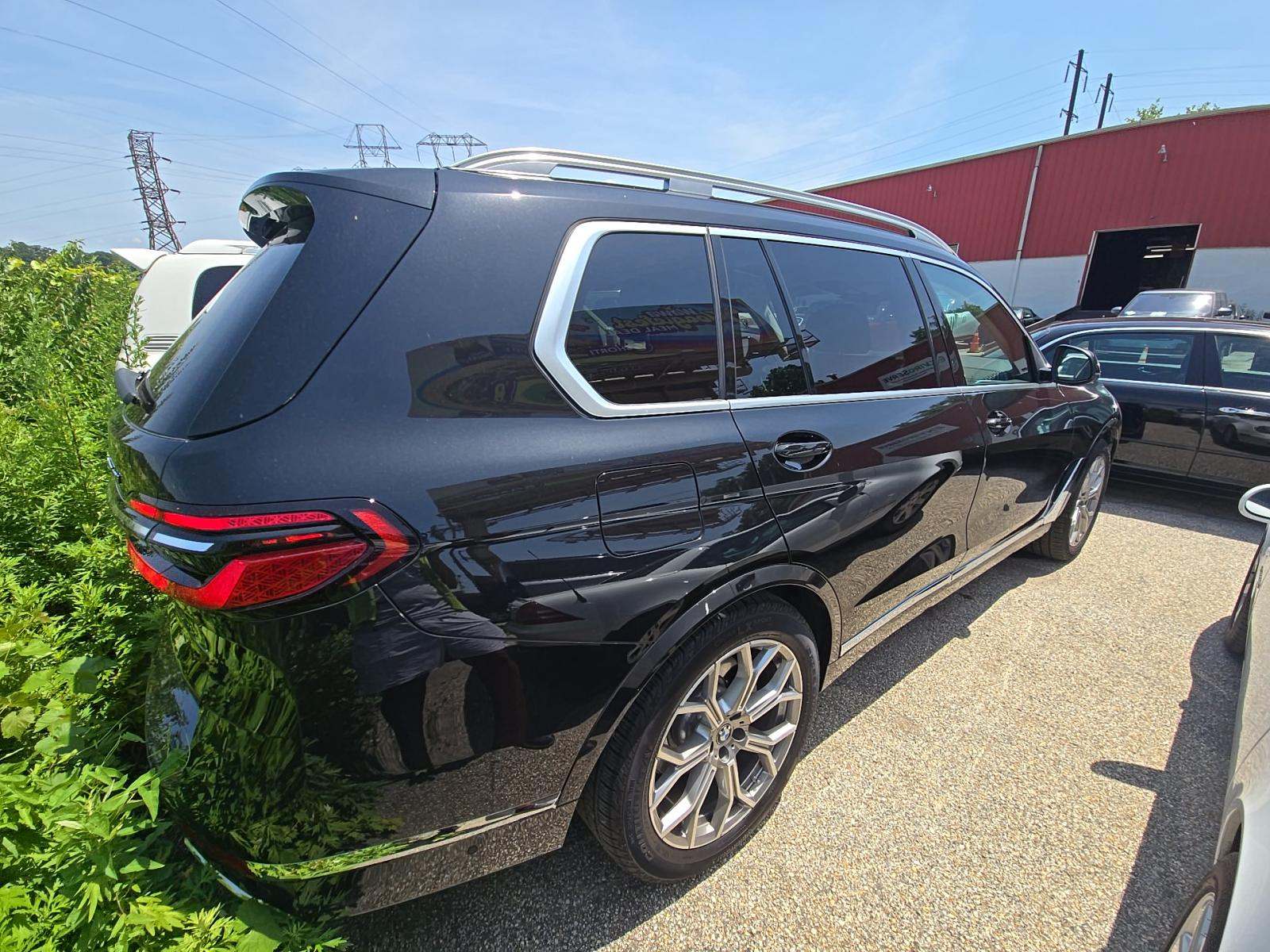 2025 BMW X7 xDrive40i AWD