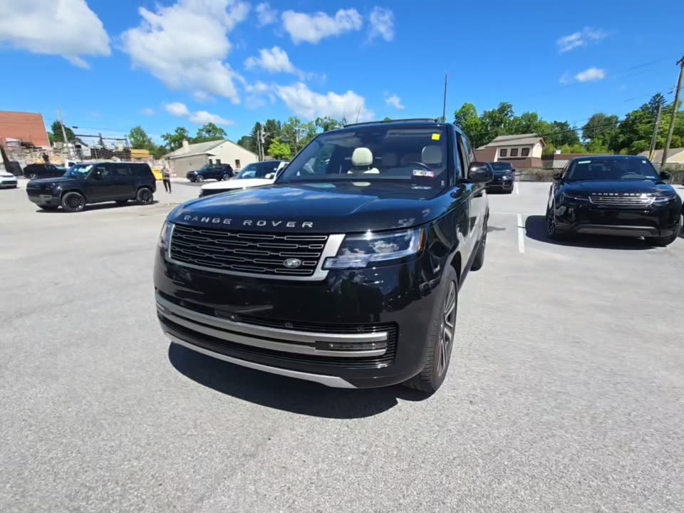 2023 Land Rover Range Rover SE LWB AWD