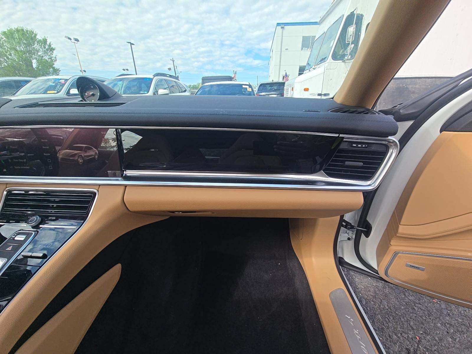 2022 Porsche Panamera 4 AWD