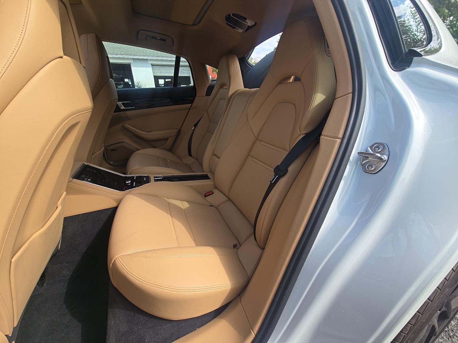 2022 Porsche Panamera 4 AWD