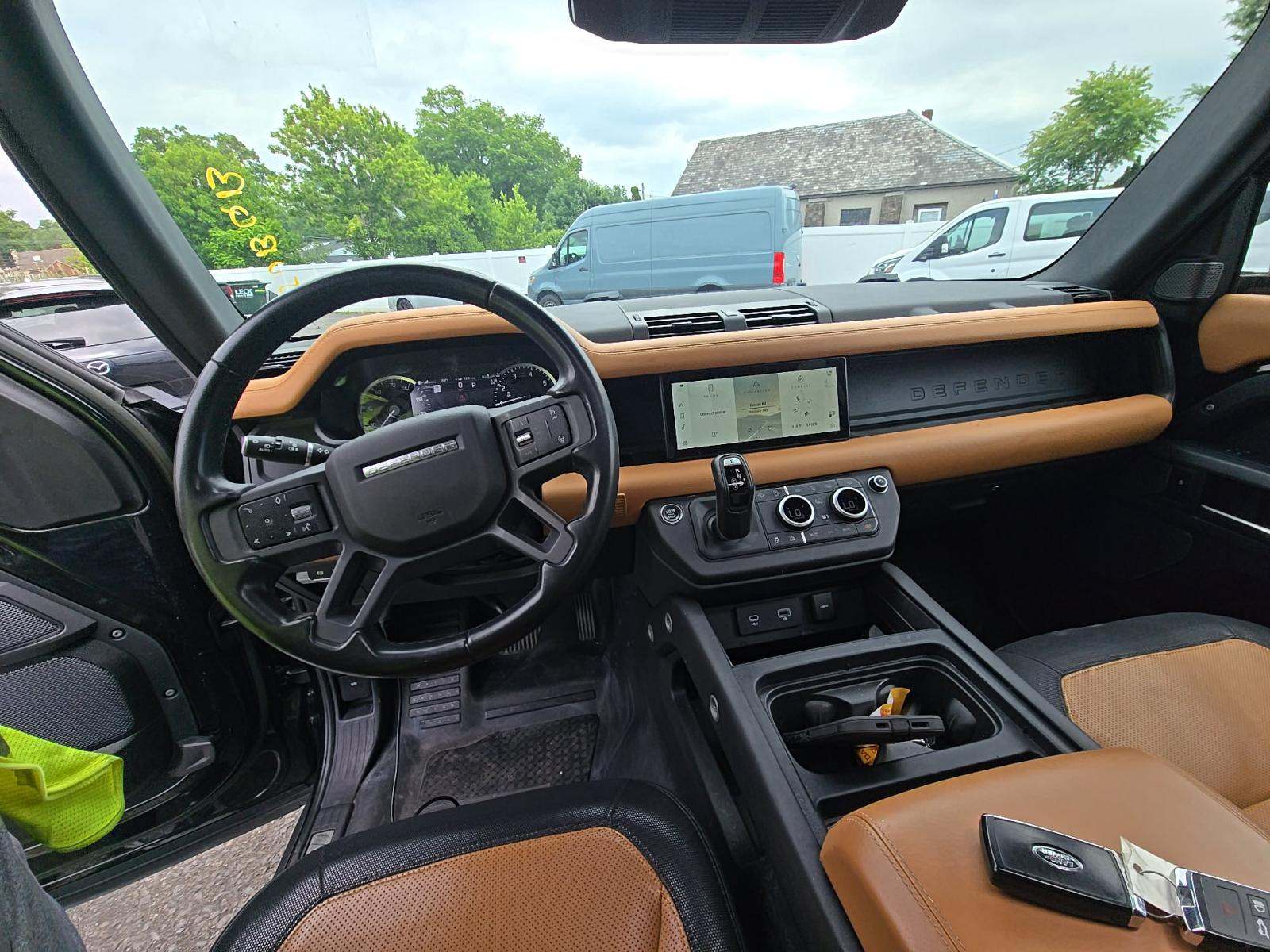 2023 Land Rover Defender 110 X-Dynamic SE AWD
