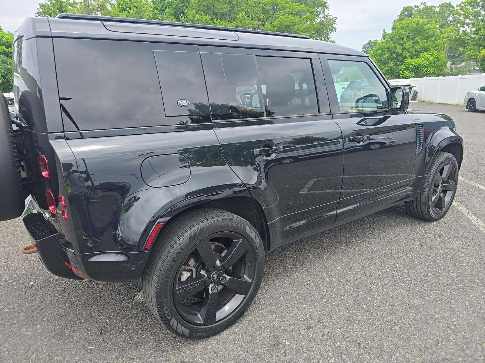 2023 Land Rover Defender 110 X-Dynamic SE AWD